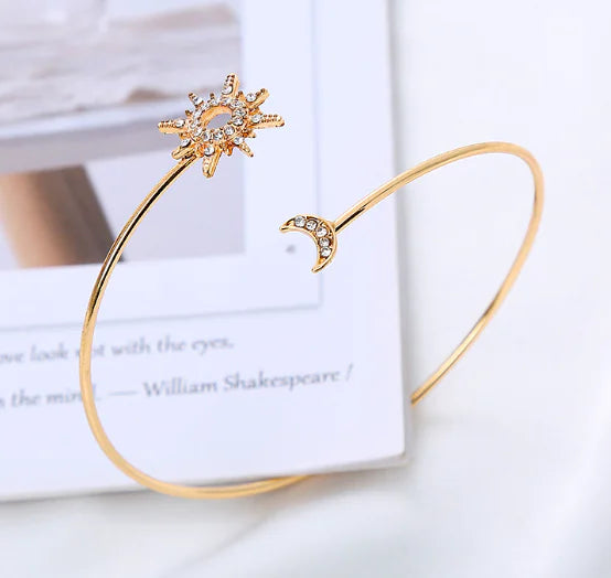 Fashionable Adjustable Metal Sun Moon Bracelet for Women