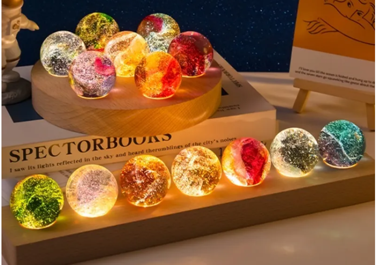 Le Orb — Luminous Crystal Ball Altar Lamp